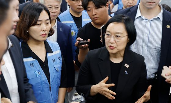 무안공항 방문한 한성숙 총리