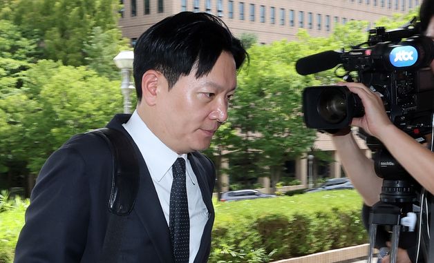 '정직 징계 청구' 박상용 부부장검사, 감찰위원회 출석