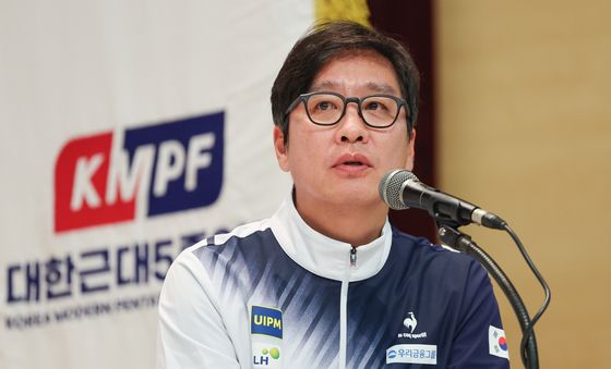 아시안게임 앞두고 각오 밝히는 김성진 감독