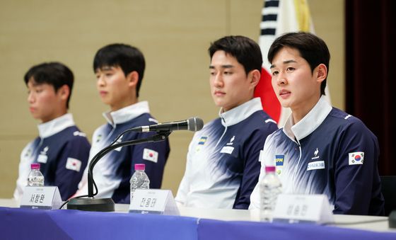 답변하는 전웅태