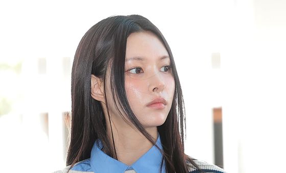 아일릿 윤아, 출국하는 케이바비
