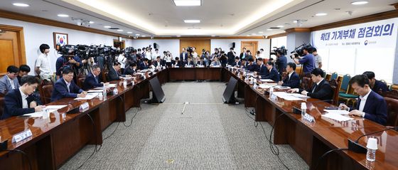 금융위, 관계기관 합동 확대 가계부채 점검회의