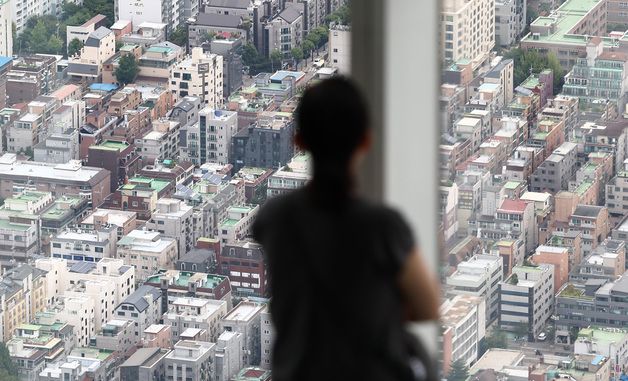 "청년은 빌라 살아야 하나?"...청년미래보금자리론 논란