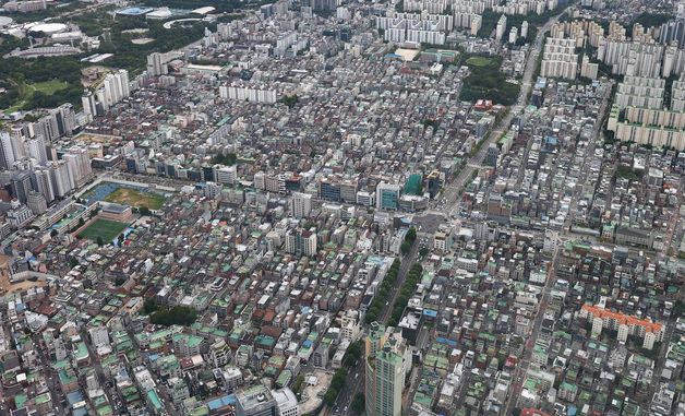 "청년은 빌라 살아야 하나?"...청년미래보금자리론 논란