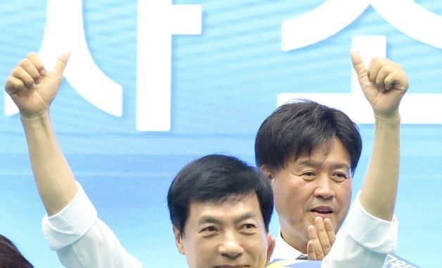 지지호소하는 이성윤 최고위원 후보
