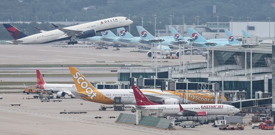 전체 물가 4.9% 오를 때 항공 20.4% 뛰어