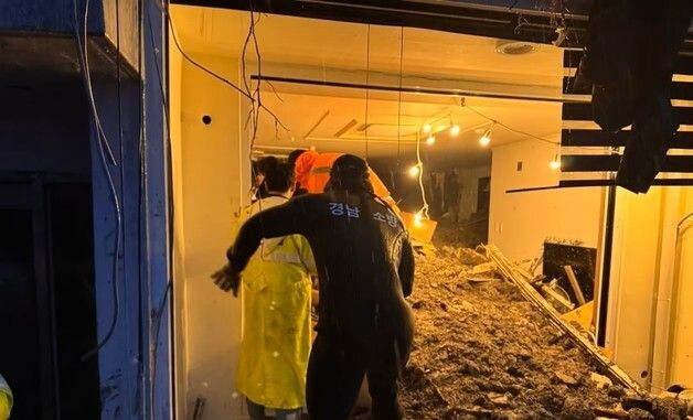 거제 산사태 '구조작업 진행중'