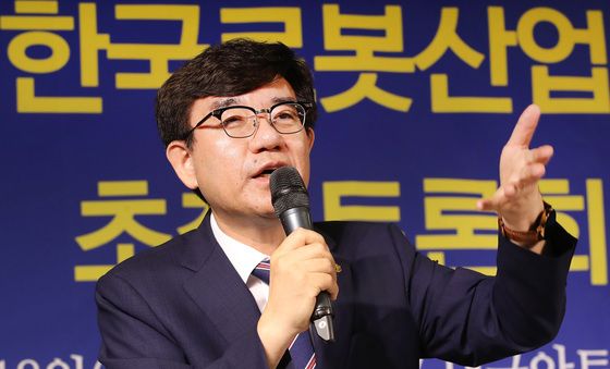 조영훈 한국로봇산업진흥원장 "로봇이란"