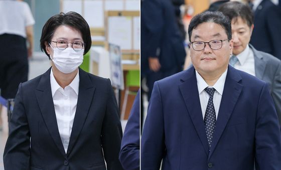 '쿠팡 수사외압 의혹' 3차 공판 출석하는 김동희·엄희준 검사