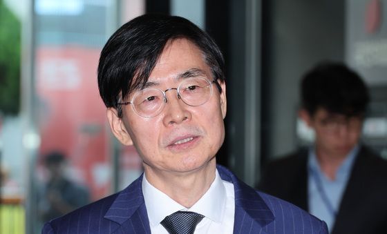 답변하는 조경태 의원