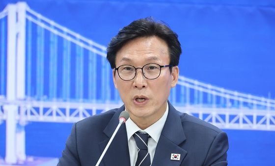 부산 최고위원회의 발언하는 김민석