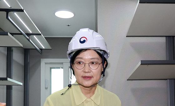 3기 신도시 입주 예정 세대 둘러보는 한성숙 국무총리