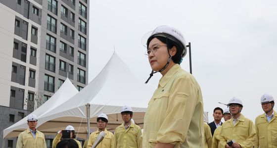 인천계양 주택공급 현장 찾은 한성숙 총리
