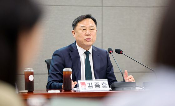발언하는 김종훈 진보당 대표