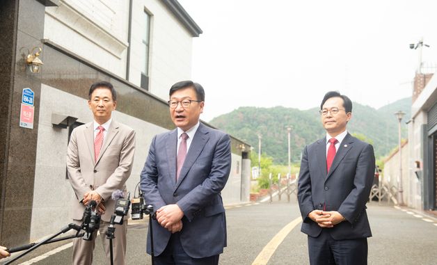 박근혜 전 대통령 예방한 정점식 원내대표