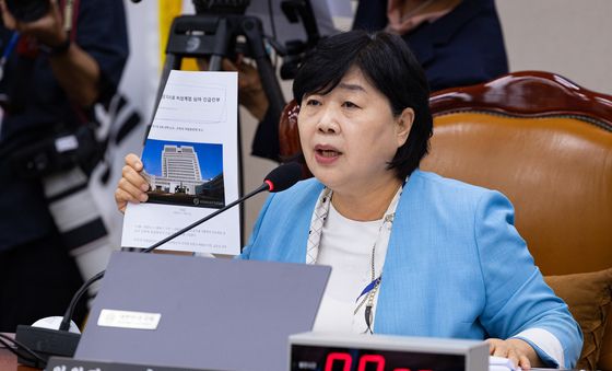 비상계엄 대법원 간부회의 관련 사실 확인하는 서영교 법사위원장