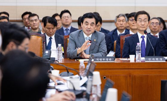 안규백 국방부 장관, 법사위 질의 답변
