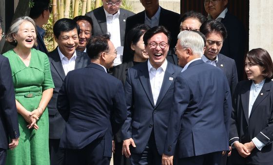 문재인 전 대통령의 배웅
