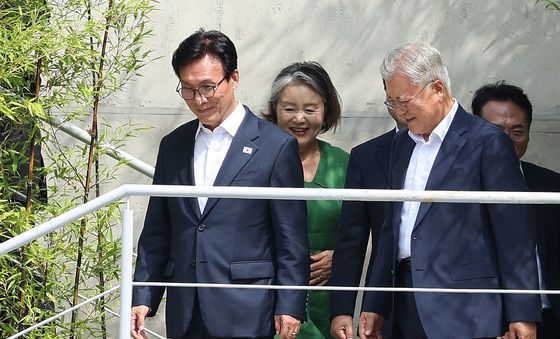 문재인 전 대통령 예방 마친 김민석