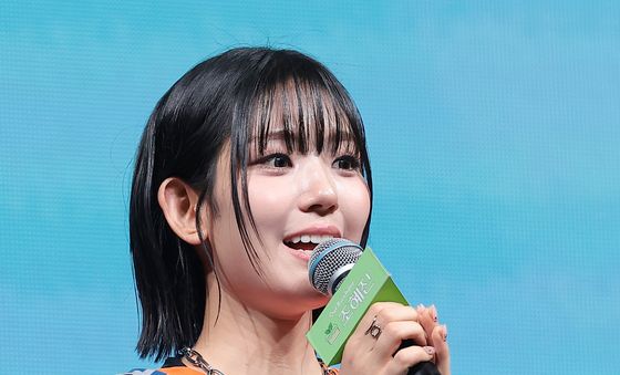 인사말 하는 아워벌스데이 조혜진