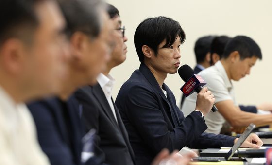 K-축구 혁신위원회 경청회 발언하는 박지성 공동위원장