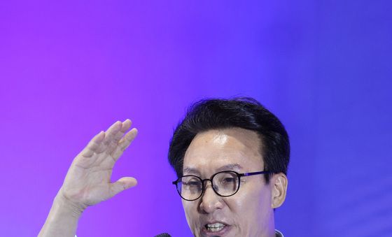 합동연설회 정견 발표하는 김민석