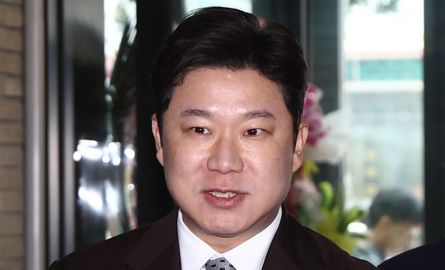 추가 소명 위해 윤리위 출석하는 진종오 의원