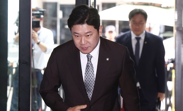 추가 소명 위해 국힘 당사 온 진종오 의원