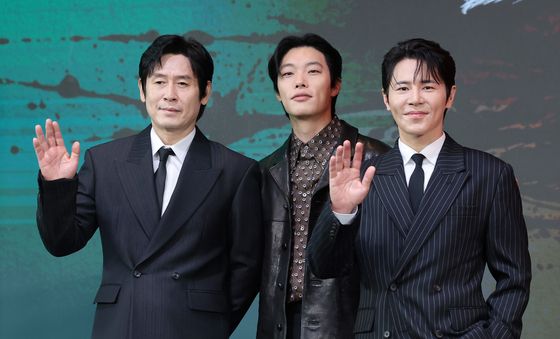 설경구·류준열·이규형, 어벤저스 조합