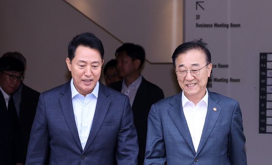 '용산 공원' 회동 마친 김윤덕 장관과 오세훈 시장