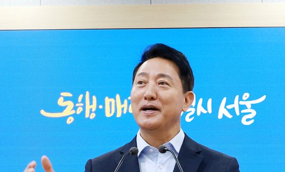 오세훈 서울시장 '용산공원 주택 공급 놓고 평행선'
