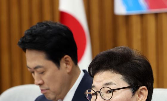 개회사하는 임이자 신임 정책위의장