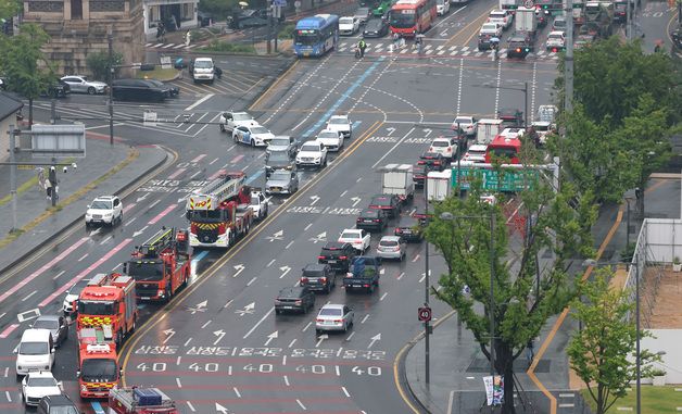 광화문 일대에서 진행된 소방차 길 터주기 훈련