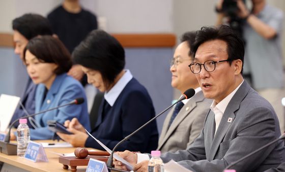 모두발언하는 김민석 대표