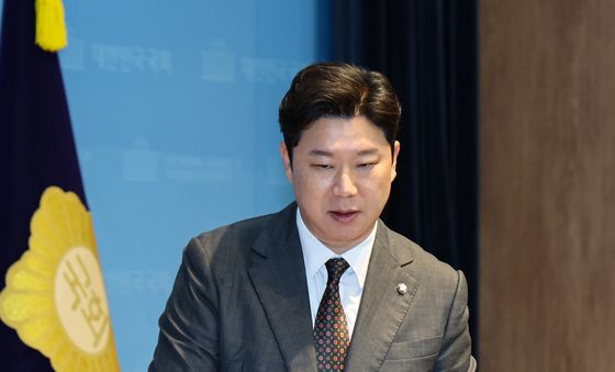 징계 관련 입장 발표 마친 진종오 의원