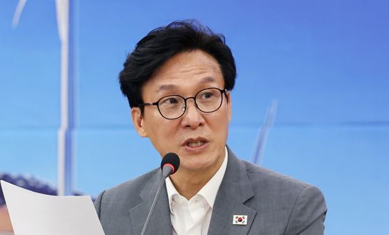 김민석 대표 “청년·여성 최고위원 불가피하게 지명”
