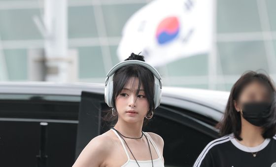 아현, 출국하는 K-POP 대표 바비