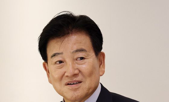 인사말하는 정동영 장관