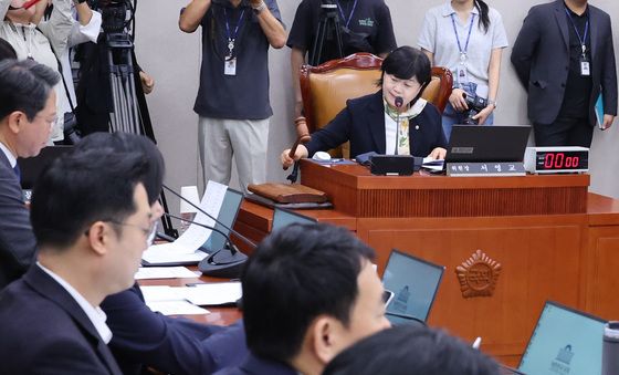 조희대 현안질의 증인 출석 요구 의결한 법사위