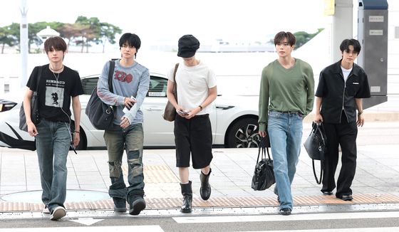 출국하는 알파드라이브원