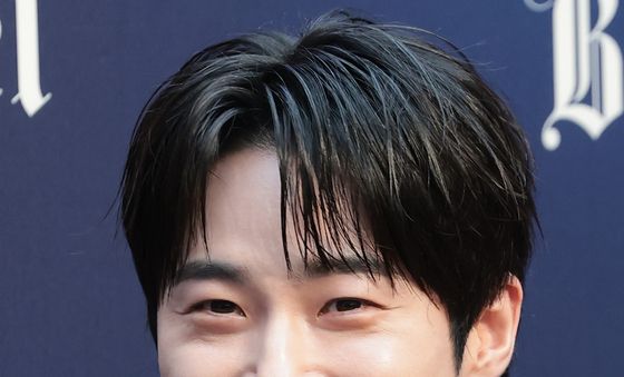 변우석, 해맑은 어린아이 미소