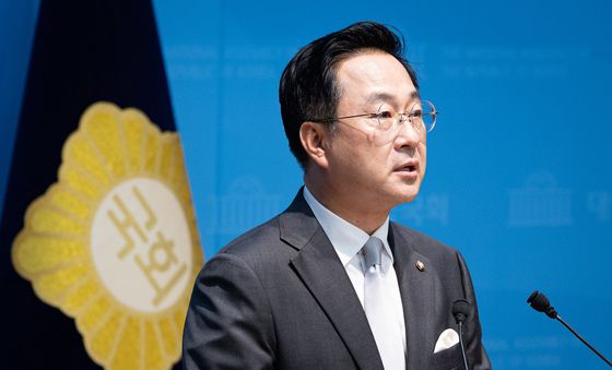 박성준 더불어민주당 수석대변인, 조희대 대법원장 사퇴 촉구 브리핑