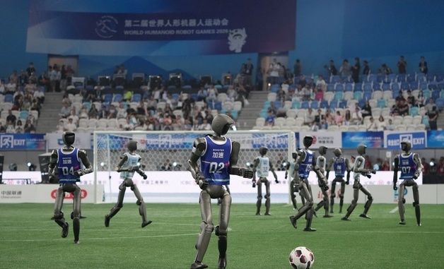 [포토] 휴머노이드 로봇들의 축구 경기…베이징서 열린 세계 로봇대회