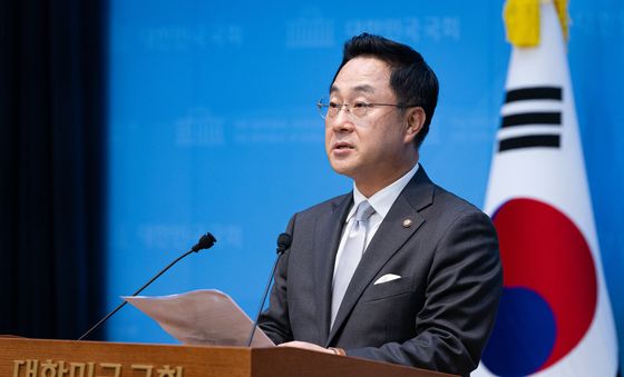 박성준 더불어민주당 수석대변인, 고위당정협의회 결과 브리핑