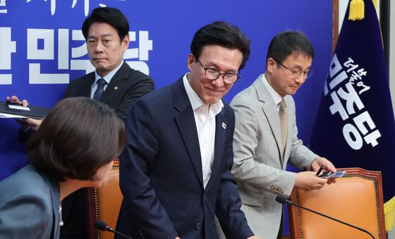 최고위 참석하는 김민석