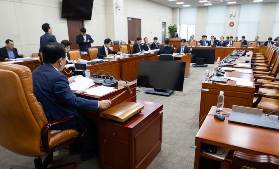 국방위 예결소위, 국방부 소관 결산심사 돌입