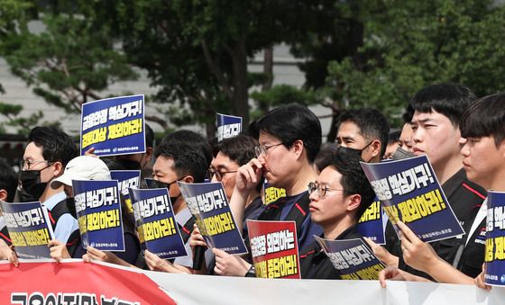 금감원·예보 노조 '지방이전 철회하라'