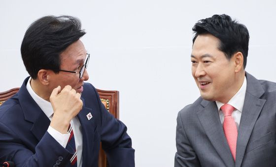 현안 논의하는 김민석·장동혁