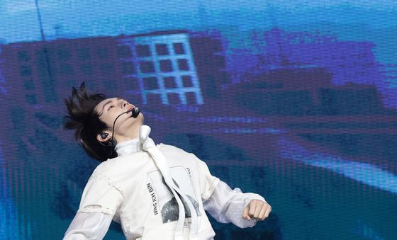 알파드라이브원  안신, 시네마틱 퍼포먼스