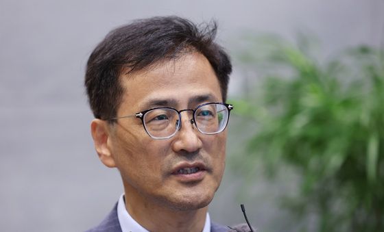 '6·3 지방선거 투표용지 의혹' 수사 첫발